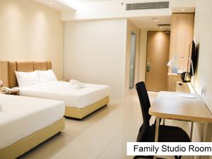 Family Studio Room 2